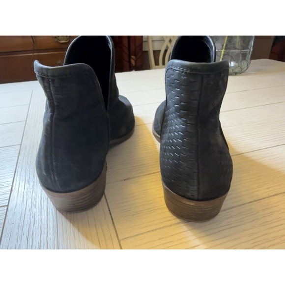 Lucky Brand Women's Baley Perforated Chop Out Nubuck Leather Ankle Boots Blk 9.5 - Picture 6 of 11